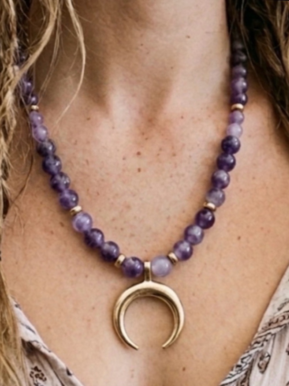 Genuine Amethyst Gold Crescent Pendant Beaded Necklace - Picture 1 of 2